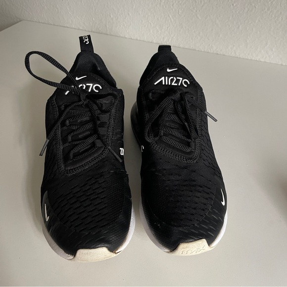 Nike Air Max 270 Sneakers - Picture 6 of 11